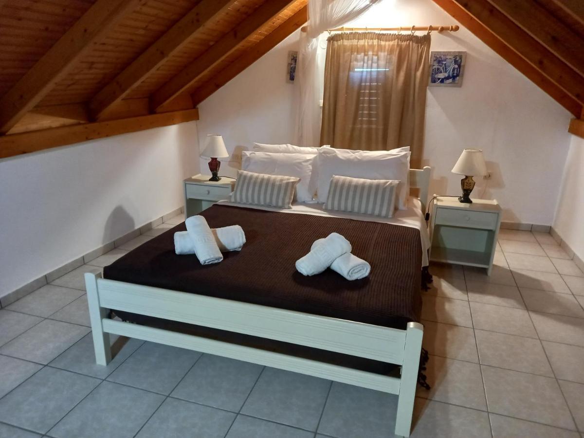 Marketos Apartment Svoronata